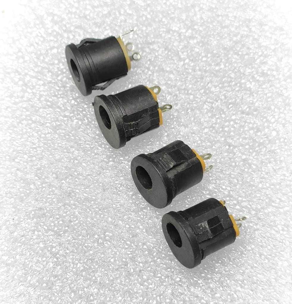 DC female socket 4 pieces