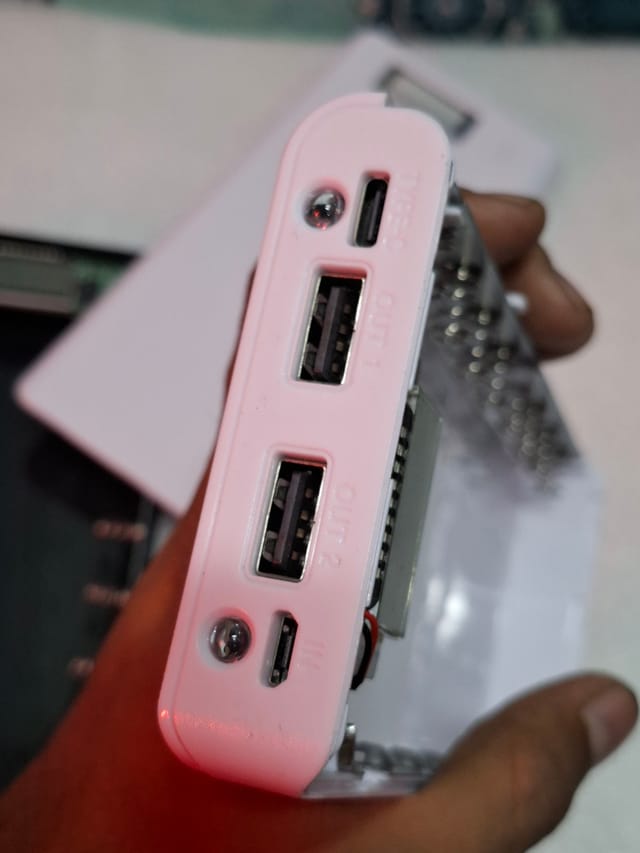 8 Battery Power Bank Box_img_4