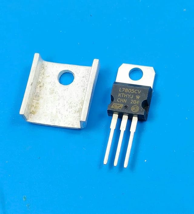 7805 Voltage Regulator IC + HeatSink_img_0