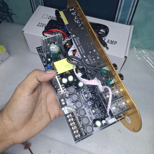 D900 AC / DC 2.1 Amplifier  2x50W+100W_img_3