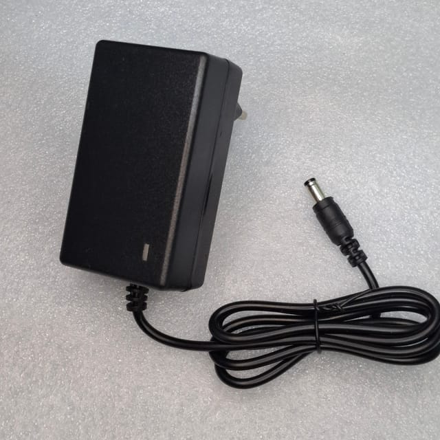 12.6V 3A Lithium Battery Autocut Charger_img_3