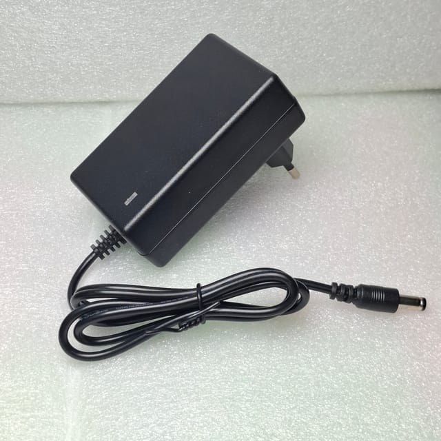 12.6V 2A Lithium iron Battery Charger_img_3